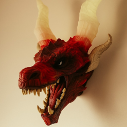 Cabeça de Dragão Decorativa – PLA com Chifres Luminescentes | 3dECshop